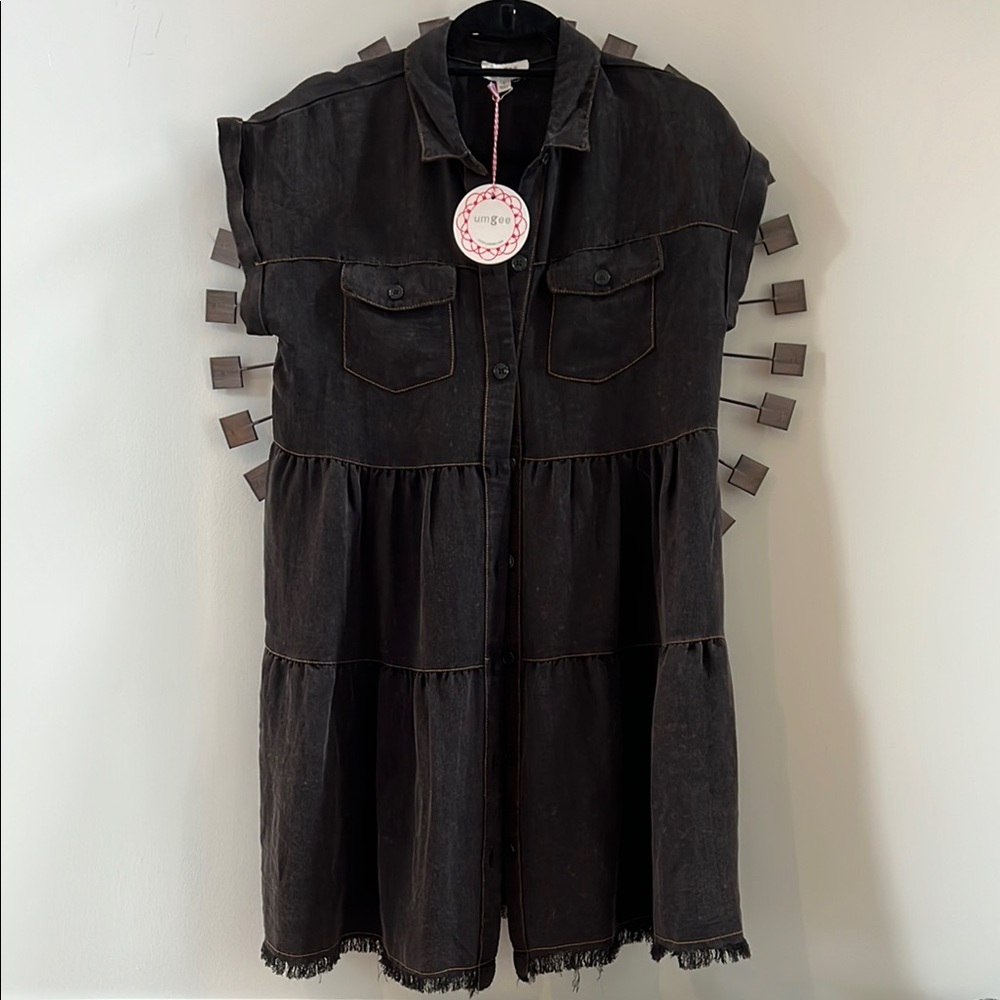 Umgee NWT Black w gold stitching, Tiered button up Dress, lightweight - Picture 2 of 7